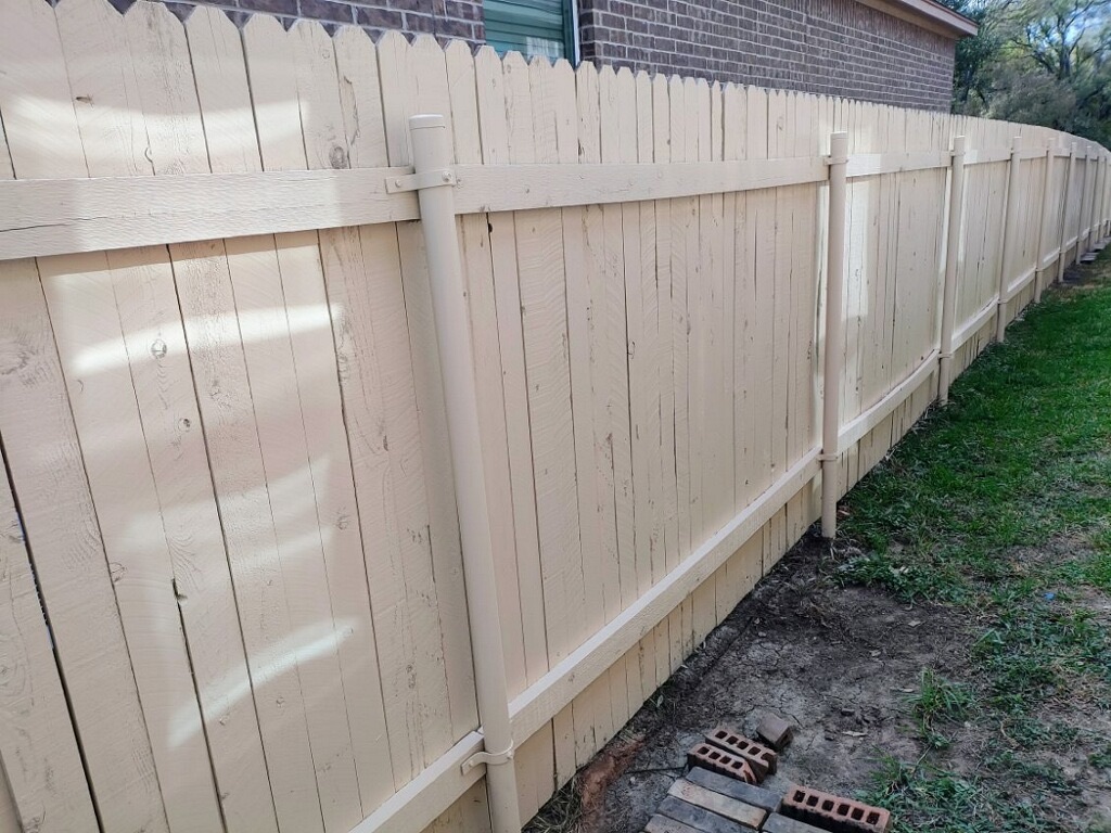 Full privacy fence run