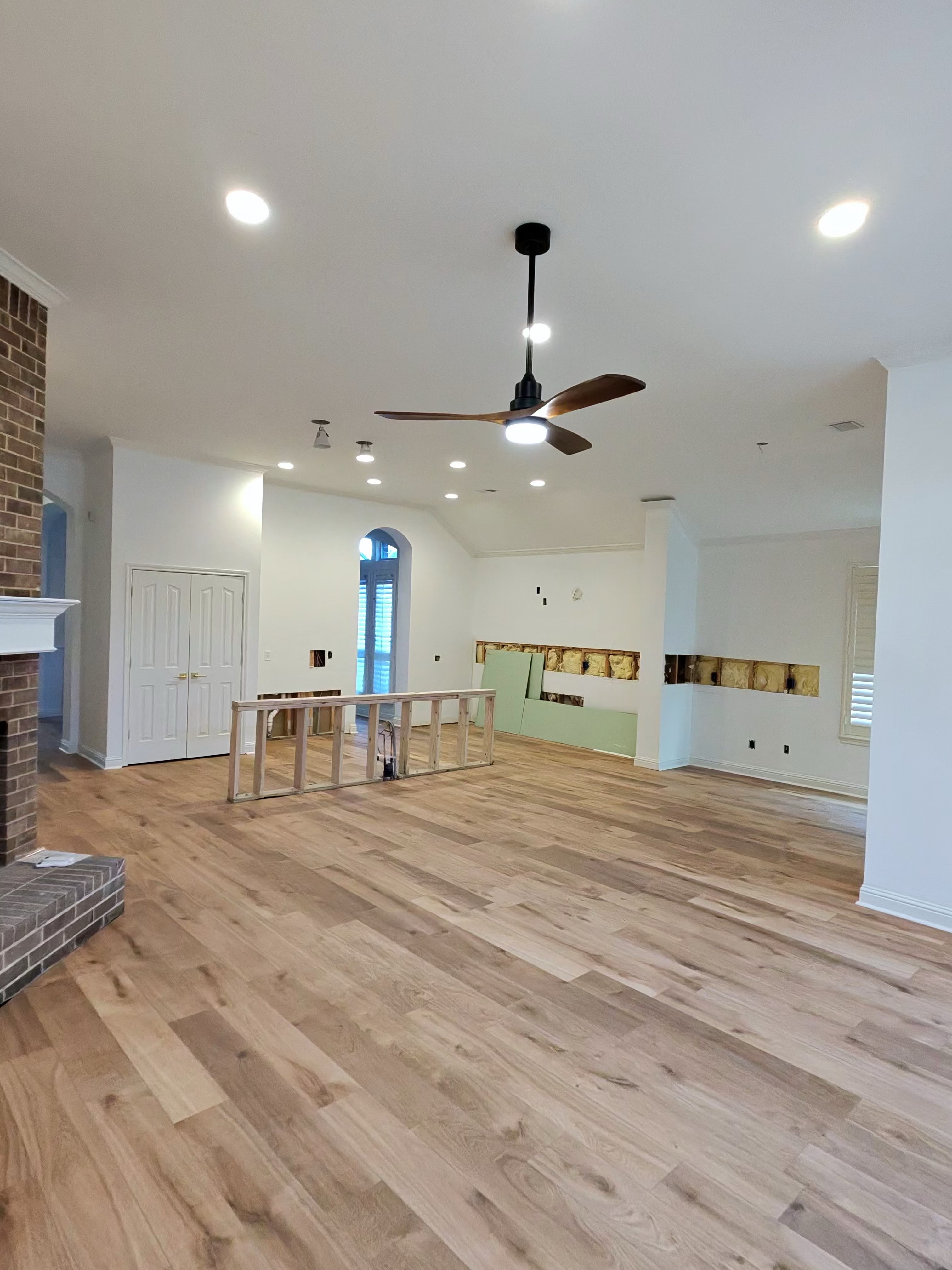 Open plan LVP fireplace