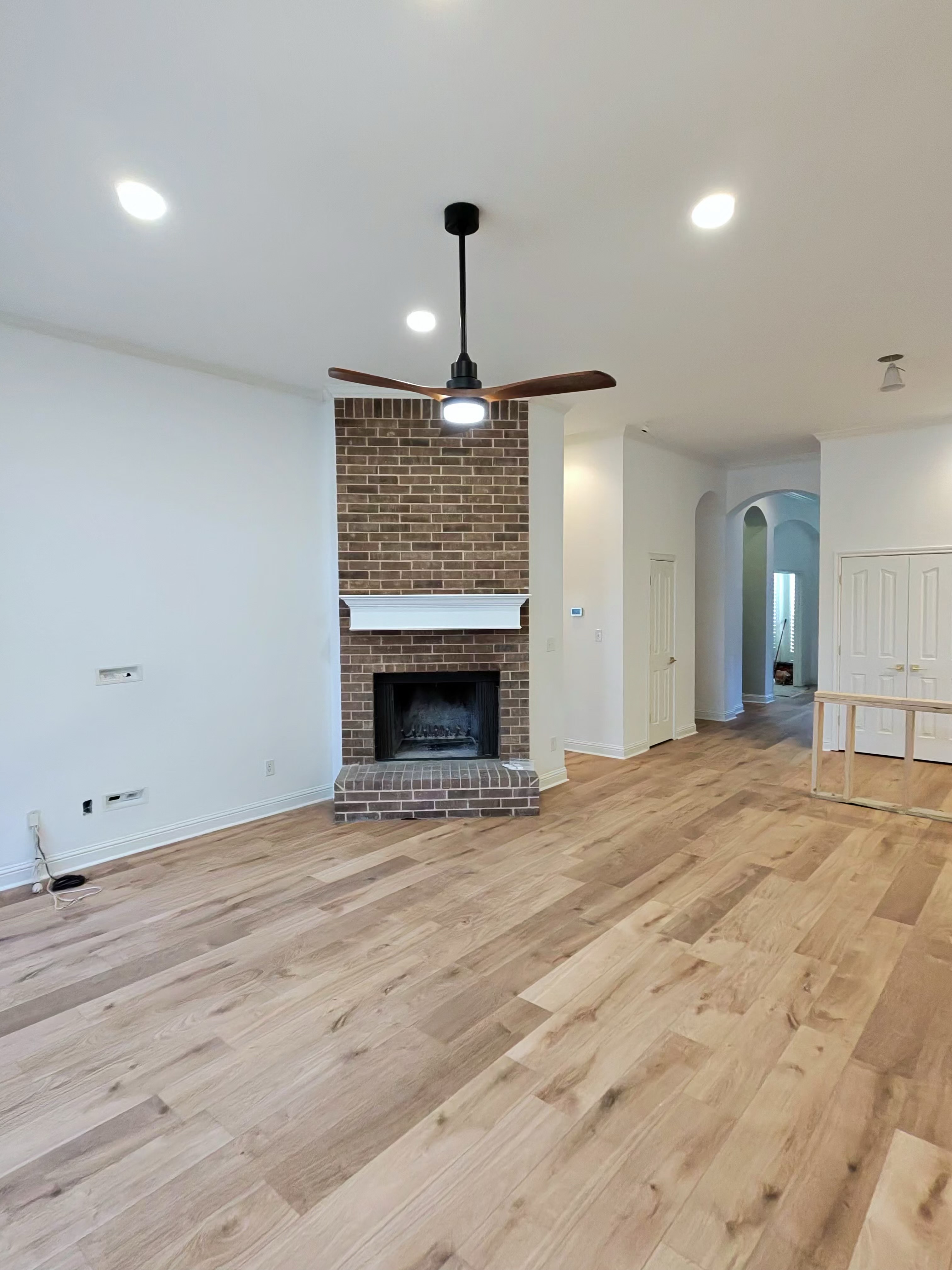 Green bedroom LVP doors