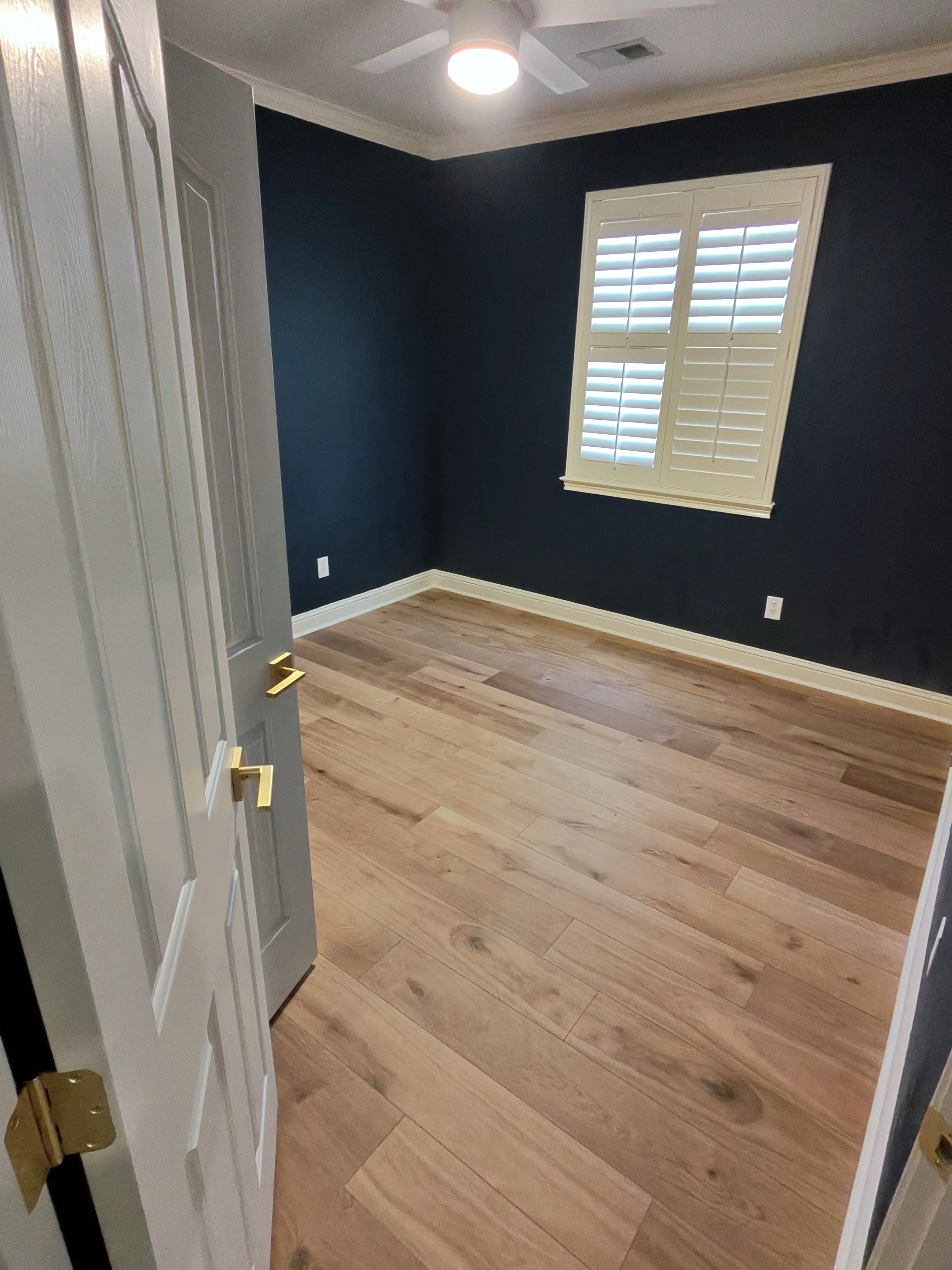 Dining room LVP arched windows