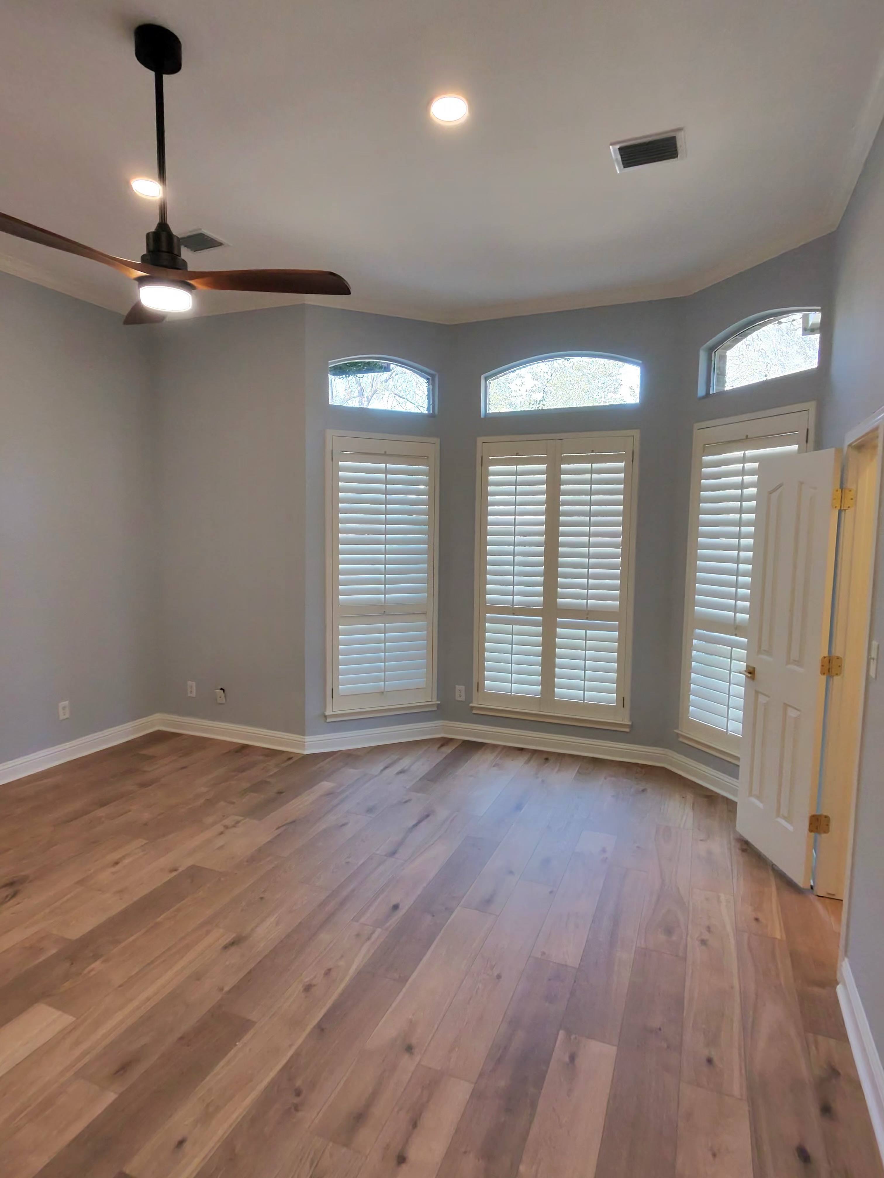 Master bedroom blue LVP